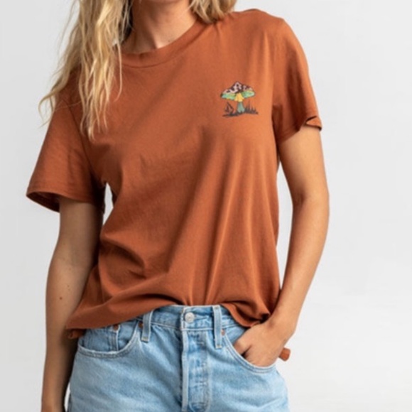 Volcom Organic Cotton Mushroom 🍄🟫🍄 Tee Size Small. Well loved! - Picture 2 of 8